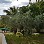 דירה Rosa With Yard And Children's Playground Tar-Vabriga