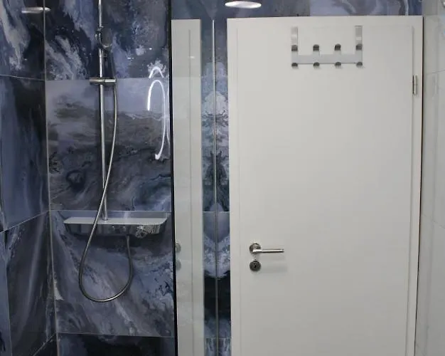 아파트 Rosa With Yard And Children's Playground Tar-Vabriga