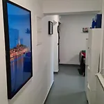 Rosa With Yard And Children's Playground Appartement Tar-Vabriga